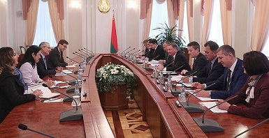Премьер-министр Андрей Кобяков провел встречу с делегацией Всемирной торговой организации