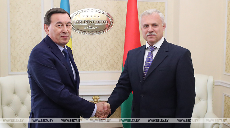 Беларусь и Казахстан обменялись опытом взаимодействия с международными организациями в сфере безопасности
