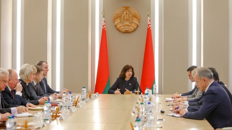 Наталья Кочанова провела встречу с членами Совета Республики от г. Минска