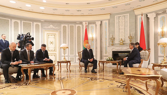 На встрече Александра Лукашенко с президентом Международной федерации хоккея Рене Фазелем
