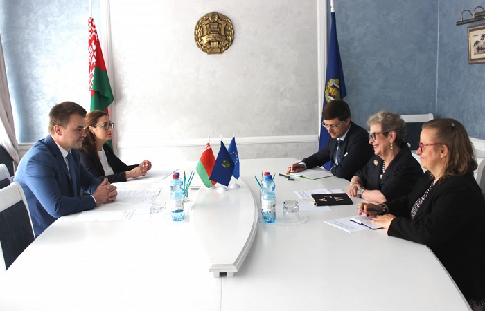 Министр юстиции встретился с главой представительства ЕС