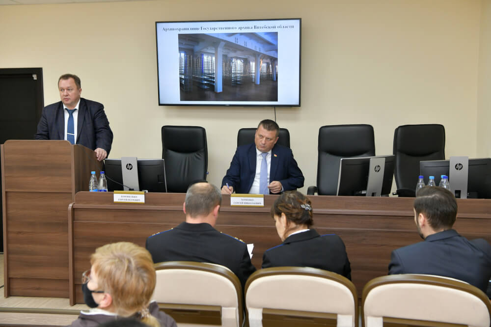 На защите интересов граждан. Министр юстиции встретился с судебными исполнителями Витебска