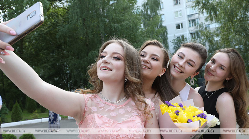 Выпускники