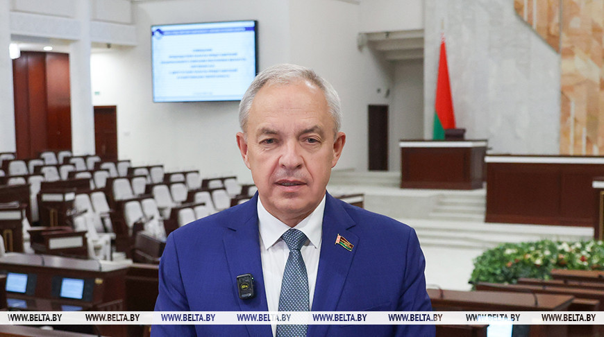 Игорь Сергеенко