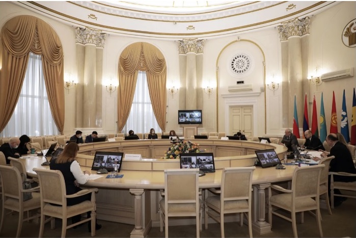 Во время заседания экспертной группы по вопросу создания Комиссии по правам человека 