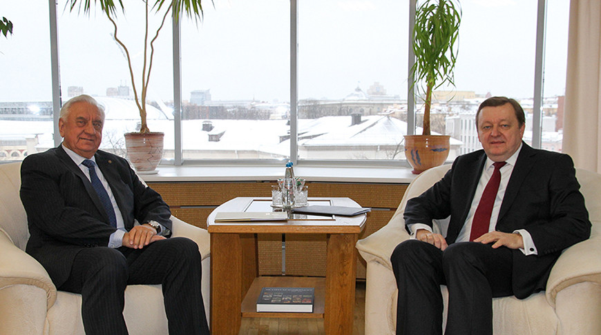 Встреча Михаила Мясниковича и заместителя Министра иностранных дел Беларуси Сергея Алейника