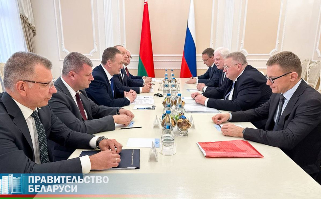 Александр Турчин проводит встречу с заместителем Председателя Правительства Российской Федеерации Александр Турчин проводит встречу с заместителем Председателя Правительства Российской Федеерации