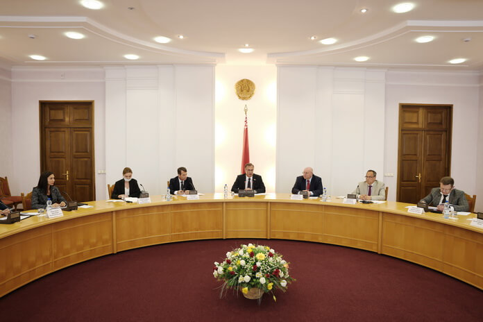 Cтартовал цикл региональных совещаний руководителей рабочих групп Национального собрания по сотрудничеству с парламентами иностранных государств