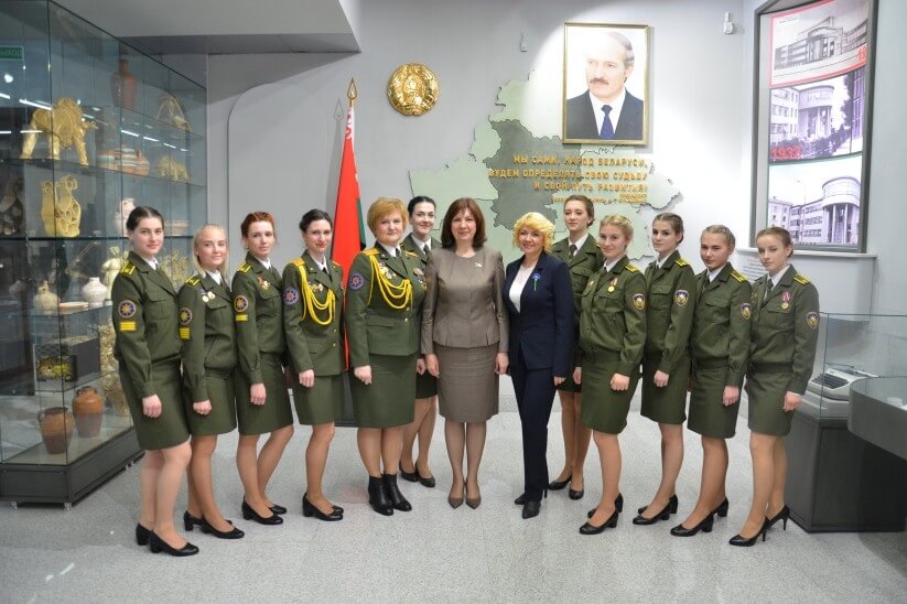 Наталья Кочанова встретилась с курсантами университета гражданской защиты МЧС