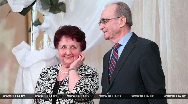 «Изумрудные» свадебные юбиляры Леонид и Лилия Ящук