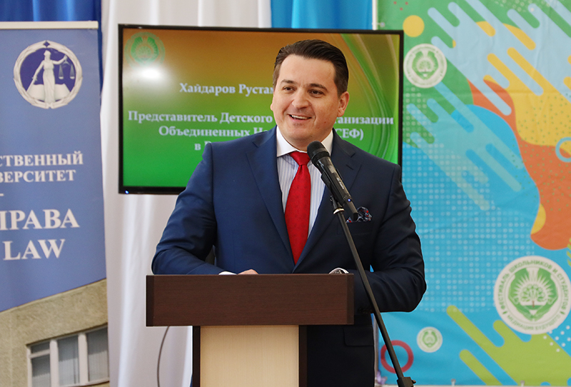 Рустам Хайдаров