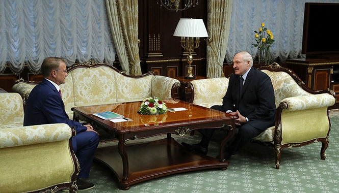 Президент Беларуси провел встречу с президентом, председателем правления ПАО «Сбербанк России» Германом Грефом