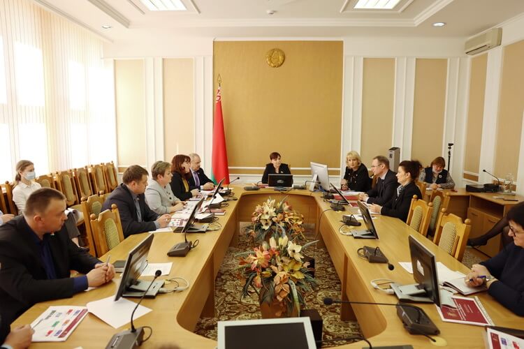 Расширенное заседание Постоянной комиссии Палаты представителей по бюджету и финансам