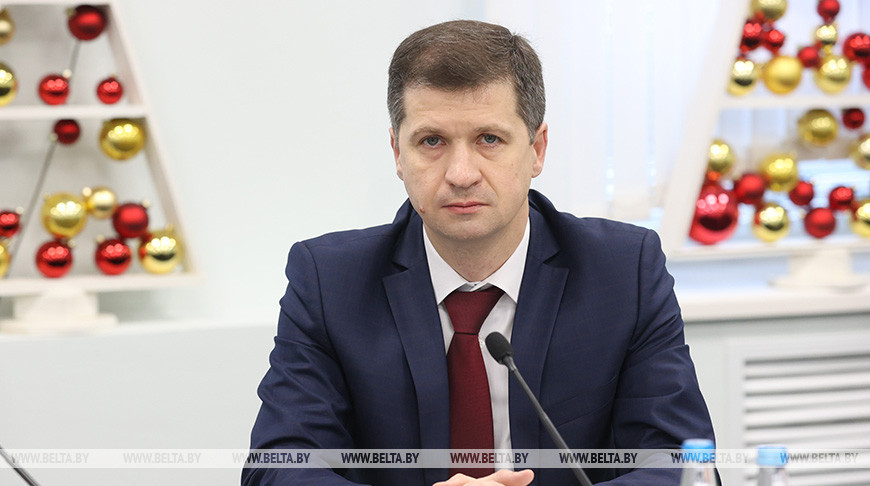 С развитием пенсионного страхования в Беларуси наблюдается поступательная заинтересованность граждан в таком инструменте, как добровольное страхование дополнительной пенсии. Об этом заявил начальник главного управления страхового надзора Министерства финансов Сергей Осенко С развитием пенсионного страхования в Беларуси наблюдается поступательная заинтересованность граждан в таком инструменте, как добровольное страхование дополнительной пенсии. Об этом заявил начальник главного управления страхового надзора Министерства финансов Сергей Осенко