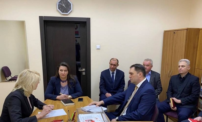 Во время встречи Татьяны Рунец с руководством торгового центра «Столица»
