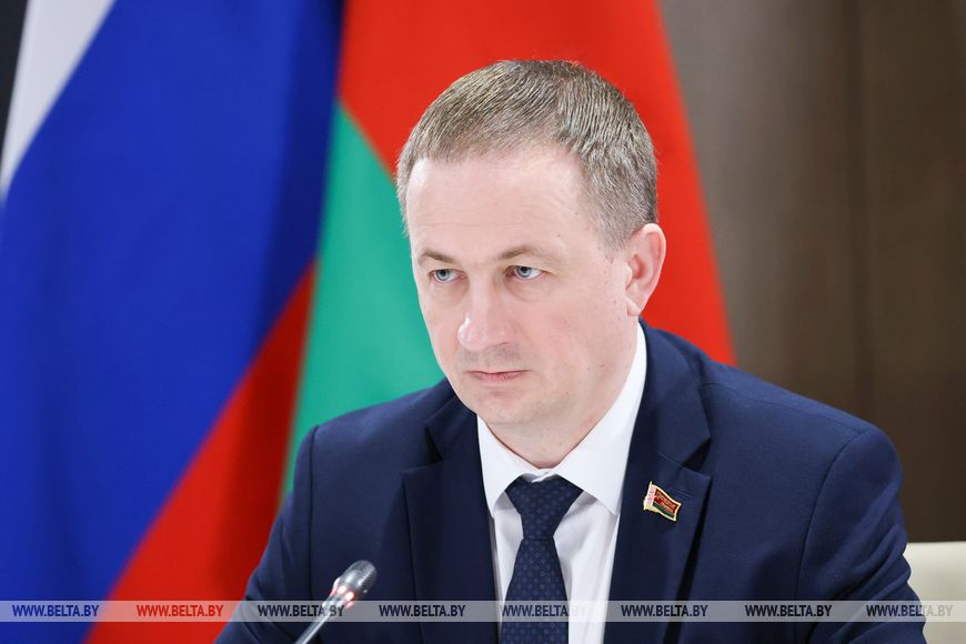 Товарооборот вырос почти на 20%. Турчин о результатах за 5 месяцев в Союзном государстве Товарооборот вырос почти на 20%. Турчин о результатах за 5 месяцев в Союзном государстве