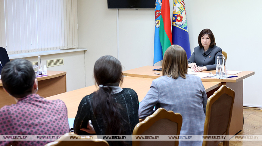 Наталья Кочанова ведет прием в администрации Первомайского района