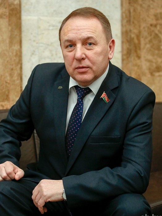 Игорь Мартынов