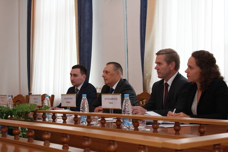 Встреча Председателя Верховного Суда Республики Беларусь с директором Германского фонда международного правового сотрудничества