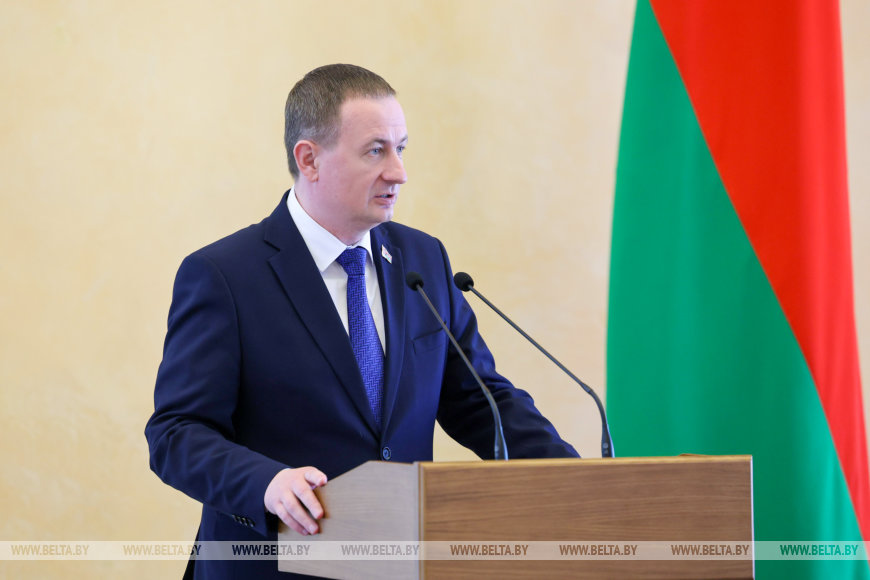 Премьер-министр Александр Турчин по поручению Президента Беларуси вручил государственные награды работникам различных сфер Премьер-министр Александр Турчин по поручению Президента Беларуси вручил государственные награды работникам различных сфер