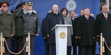 Александр Лукашенко на марше в честь 100-летия белорусской милиции