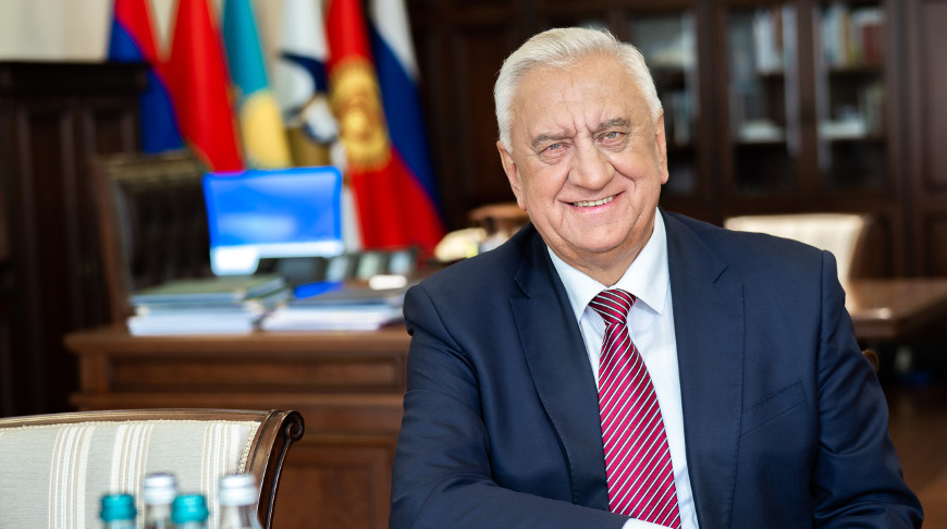 Михаил Мясникович 