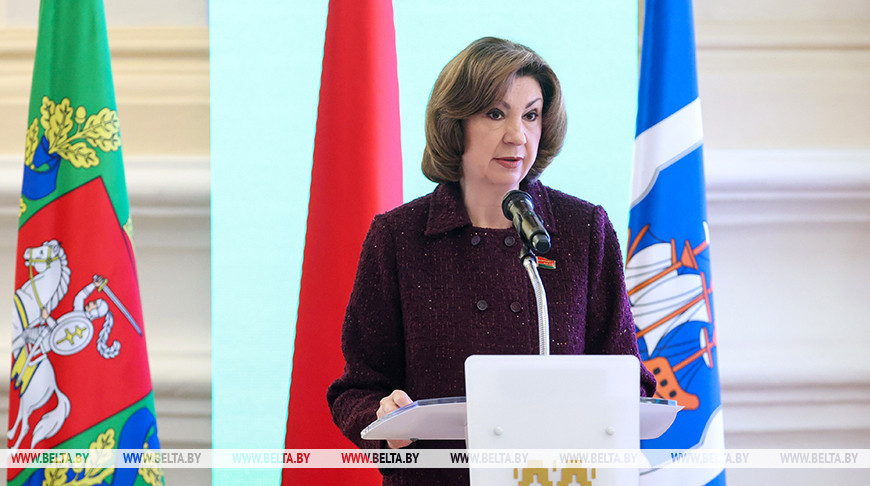 Наталья Кочанова на пленарном заседании IV Международного форума «Разговор о важном: счастливая семья – сильное государство»