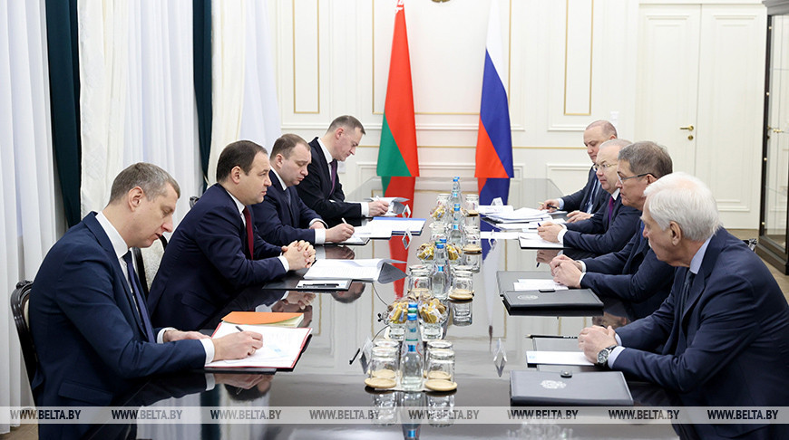Премьер-министр Беларуси Роман Головченко во время встречи с главой Республики Башкортостан Радием Хабировым