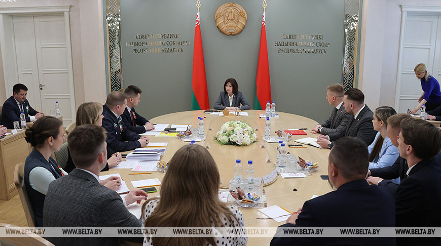 Н.Кочанова провела встречу с членами Бюро ЦК БРСМ и Президиума Молодежного совета (парламента)