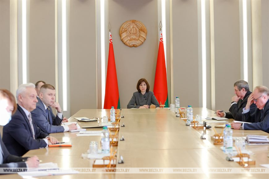 Наталья Кочанова провела совещание с председателями областных и районных Советов депутатов