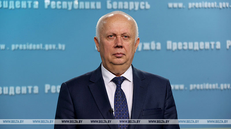 Вице-премьер Анатолий Сивак видит хорошие перспективы для работы транспортной отрасли Беларуси, несмотря на санкции и нарушение привычных логистических цепочек. Об этом он рассказал журналистам после совещания у Президента по работе отрасли