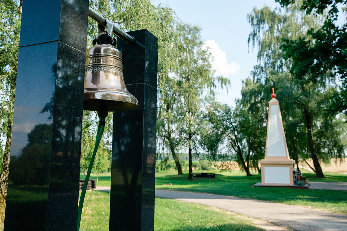 В Беларуси, где в годы Великой Отечественной войны погиб каждый третий, памятные места, связанные с этим периодом, поистине святые. Монументов – немых свидетелей тех событий – много, все они важны. Мы продолжаем называть те, которые должен посетить каждый.