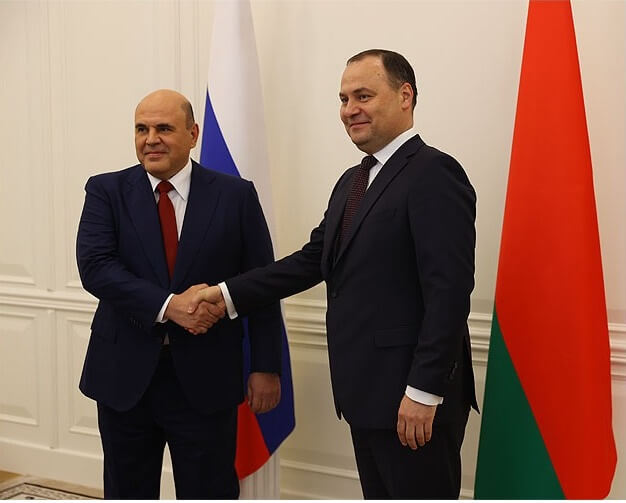 Михаил Мишустин и Роман Головченко Михаил Мишустин и Роман Головченко