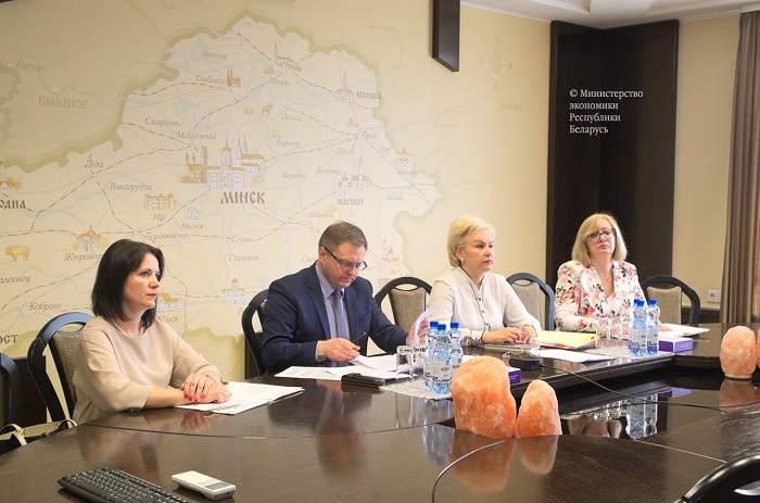 Рабочая встреча Александра Червякова и Ирины Костевич с представителями бизнес-союзов, госорганов и регионов